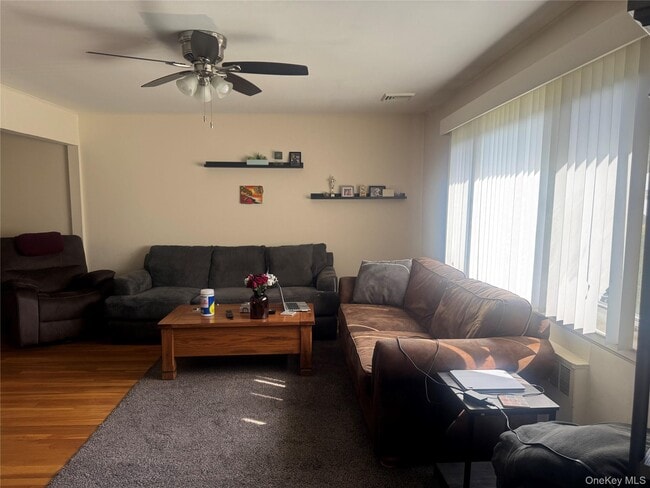 Photo - 318 Southwood Cir