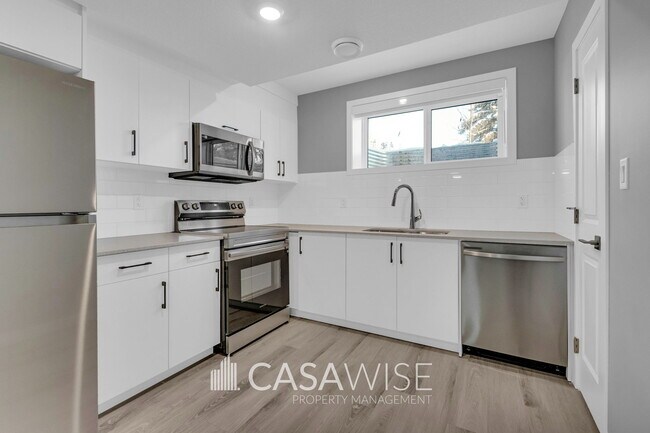 Photo - 9348-9154 154 St Unit Bsmt