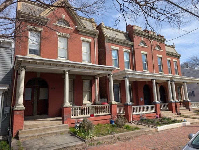 Photo - 804 W Clay St