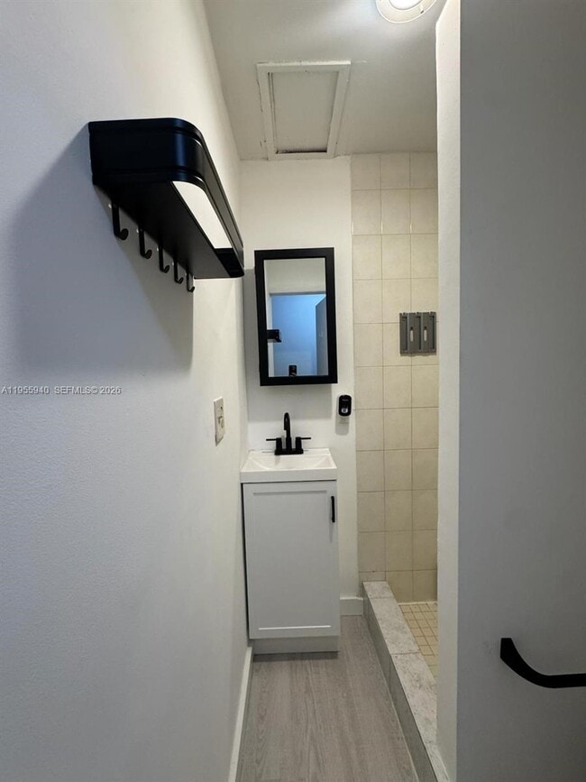 Photo - 624 Mokena Dr