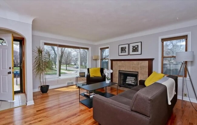 Photo - 2175 Juliet Ave