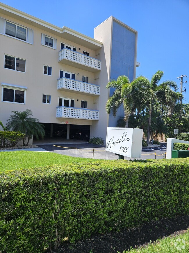 Building Photo - 1965 S Ocean Blvd Unit 206 Rental