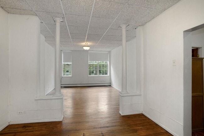 Photo - 66 Sussex St Unidad #2
