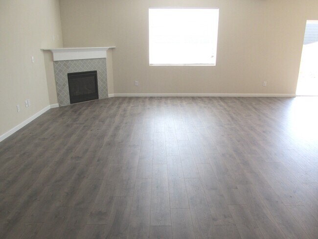 Photo - Clackamas-Happy Valley Area, New Carpet, 5...