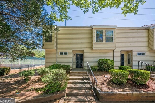 Photo - 2016 Oak Park Ln Townhome