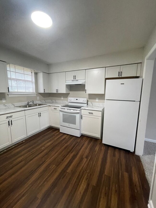 Photo - Totally Renovated 2 Bedroom Home Close to Downtown Nashville!