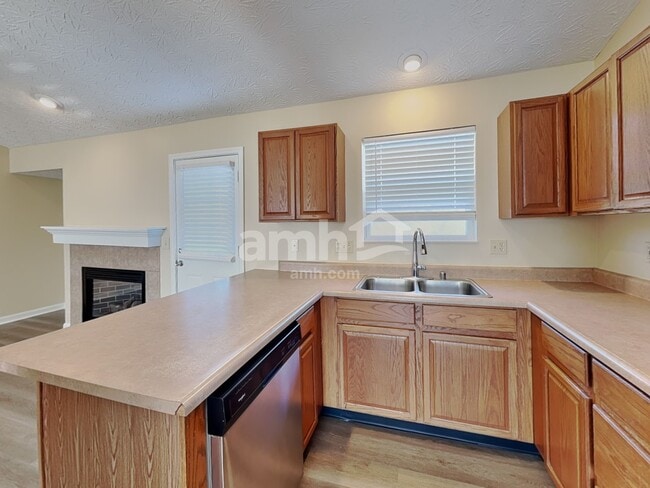 Photo - 10296 Manassas Ct