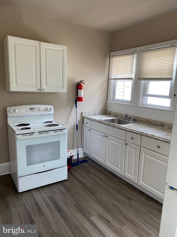 Photo - 14 Walnut St