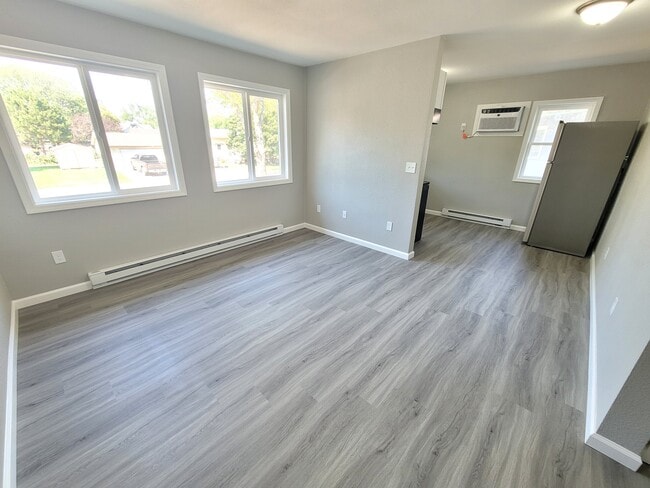 Photo - 1383 Iowa Ave SE Unidad B