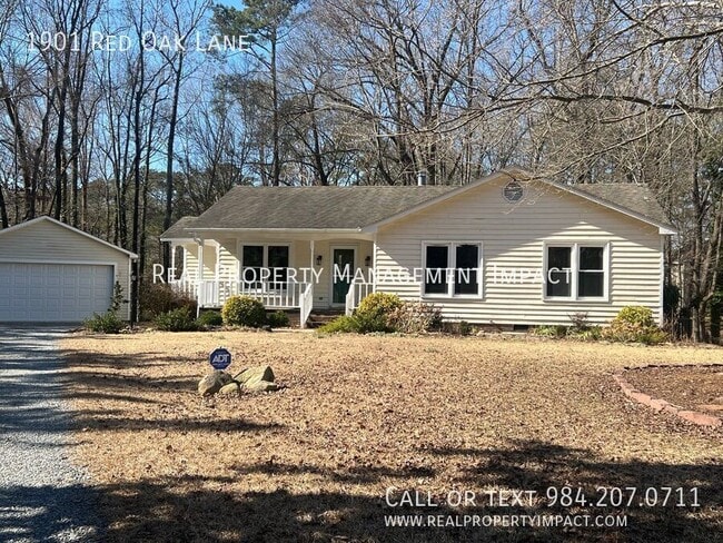 Photo - 1901 Red Oak Ln