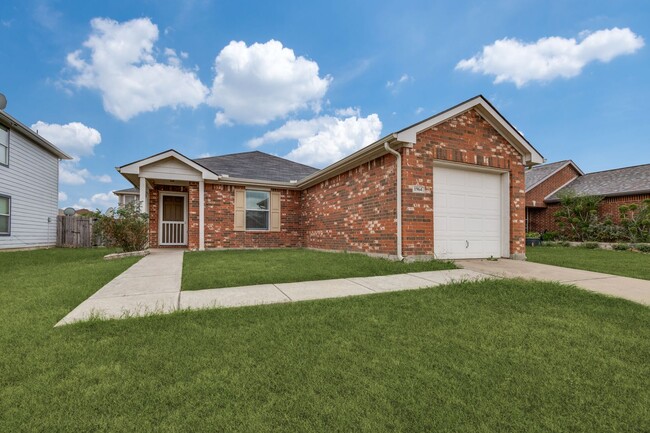 Charming 3-Bedroom Rental in Grand Prairie... - Charming 3-Bedroom Rental in Grand Prairie...