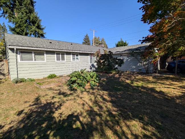 Photo - 1632 N 100th St