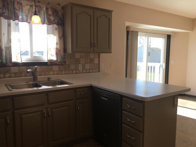 Photo - 5726 Egret Ave