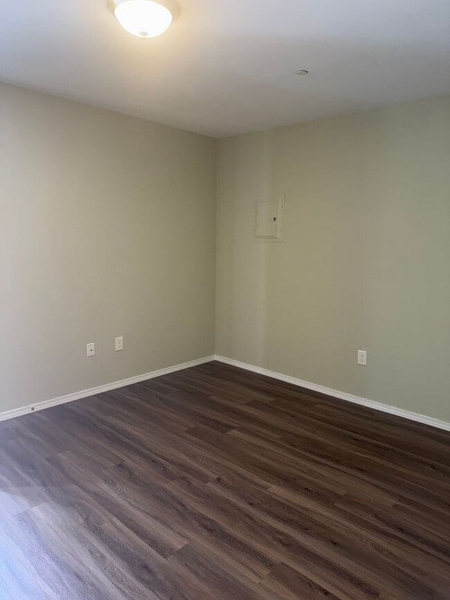 11015 Kendrick St SW Unit B