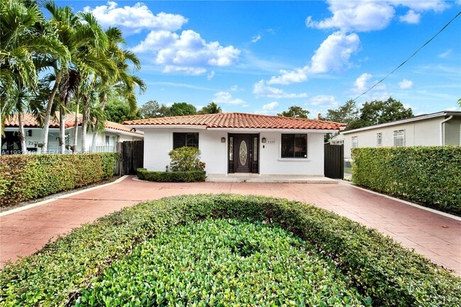 Photo - 2237 SW 63rd Ave