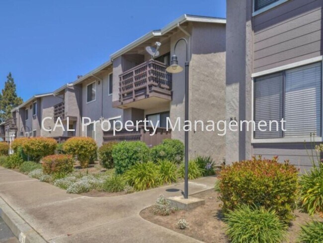 Photo - 2 bedroom 2 bathroom condo in North! Unidad L