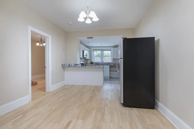 Photo - 56 Park Vale Ave Unit APT 2