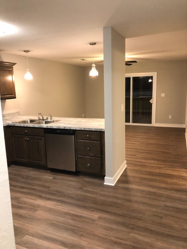 Photo - 1068 Mace Rd