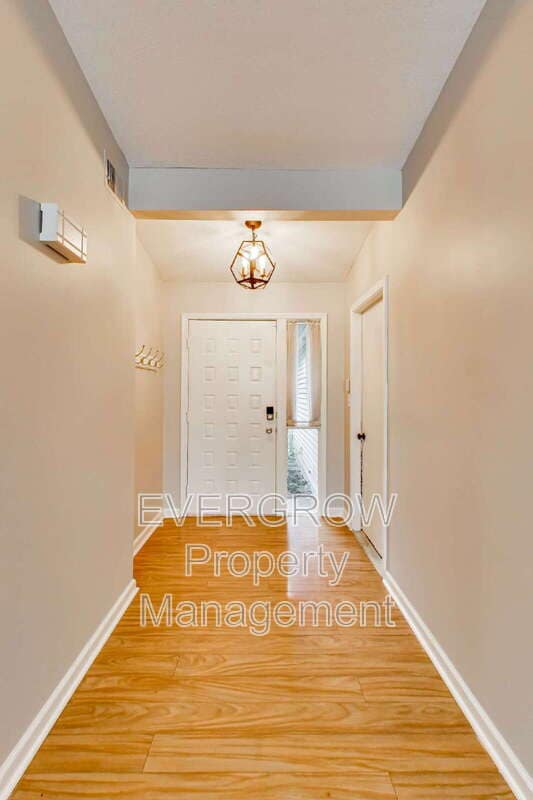 Photo - 9518 Bent Brook Dr