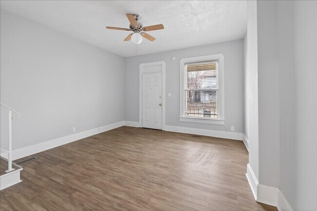 Photo - 1135 S Richland St