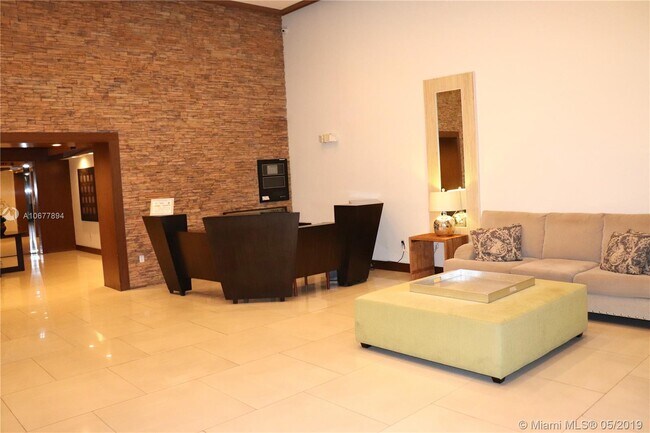 Photo - 3530 SW 22nd St Unidad 890