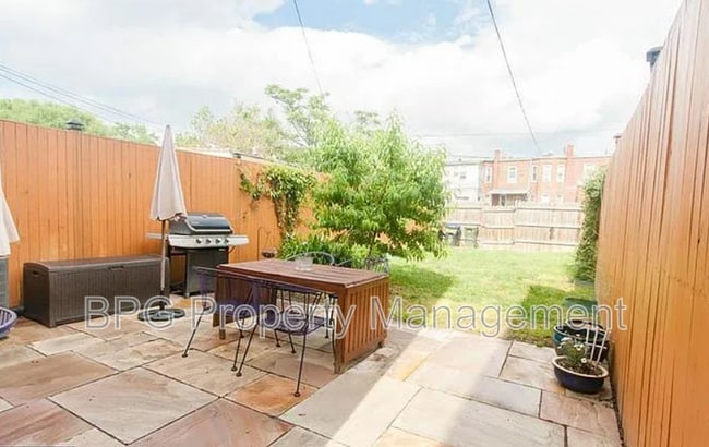 Photo - 1027 7th St NE
