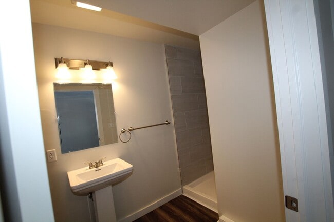 Photo - Beautifully remodeled and completed 1 Bedr... Unit 14311 Rt. 9W -  10