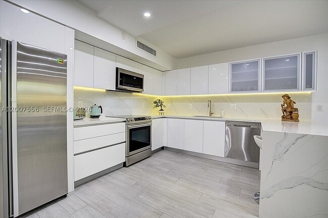 Building Photo - 276 Crandon Blvd Unit 276