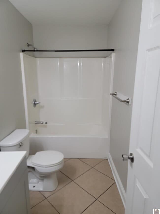 Photo - 2627 Fairmont St