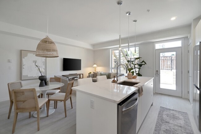 Photo - The Cove at James Bay Townhomes