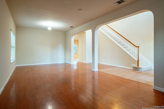 Photo - 9207 Larsons Ln