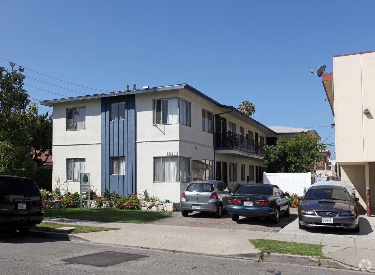 1641 Westgate Avenue, - 1641 Westgate Avenue, Apartments