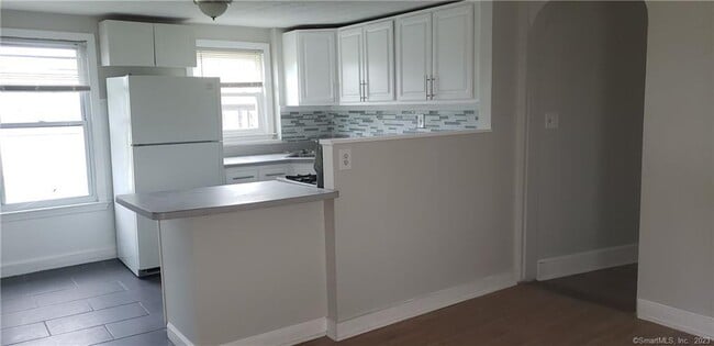 Photo - 25 South End Rd Apartment Unit 2