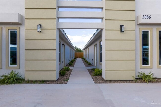 Photo - 11 Briggs Rd Unit C