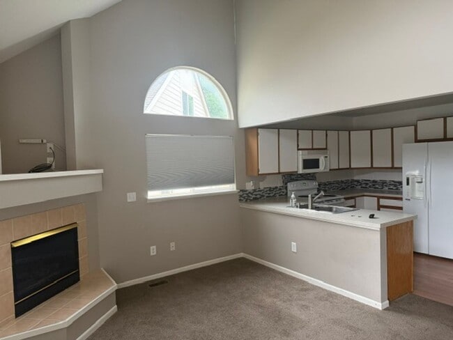 Photo - 2900 Ross Dr