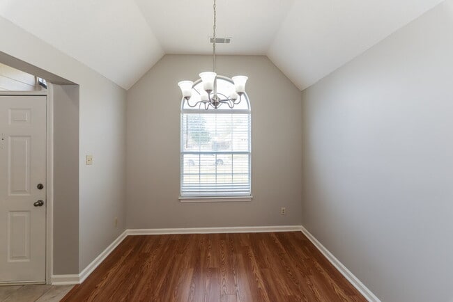 Photo - 1262 Breezy Valley Dr