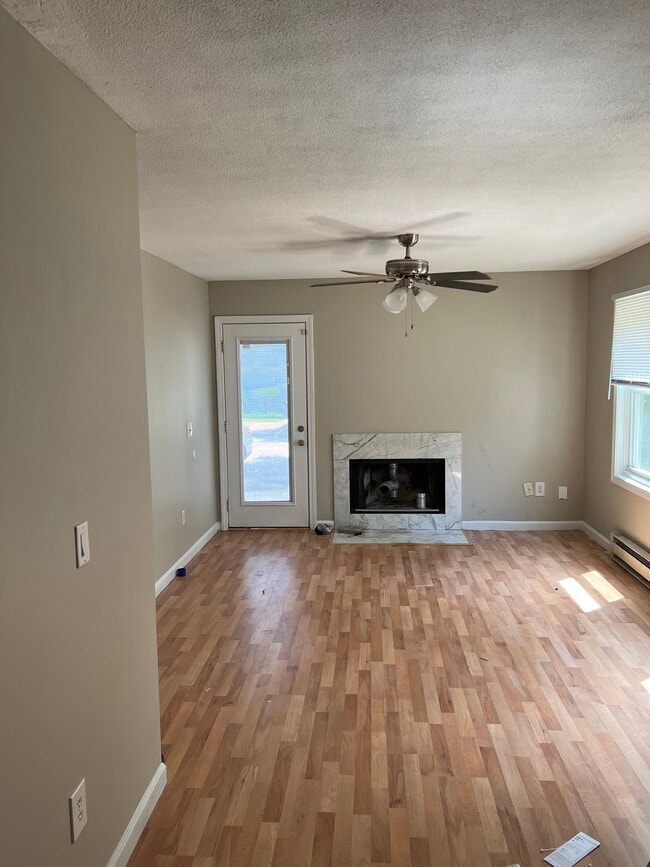 Photo - 1 Willow Glen Cir