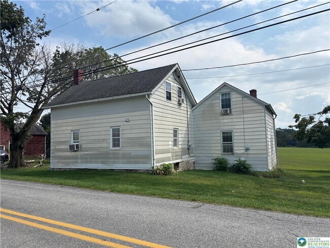 Building Photo - 654 Youngs Hill Rd Rental