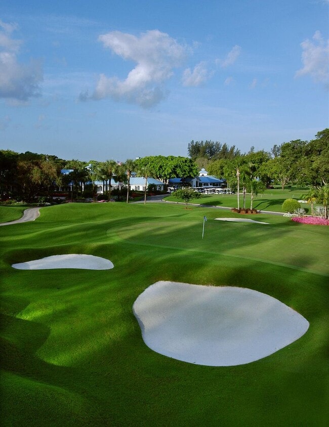 Photo - 525 Bayfront Dr