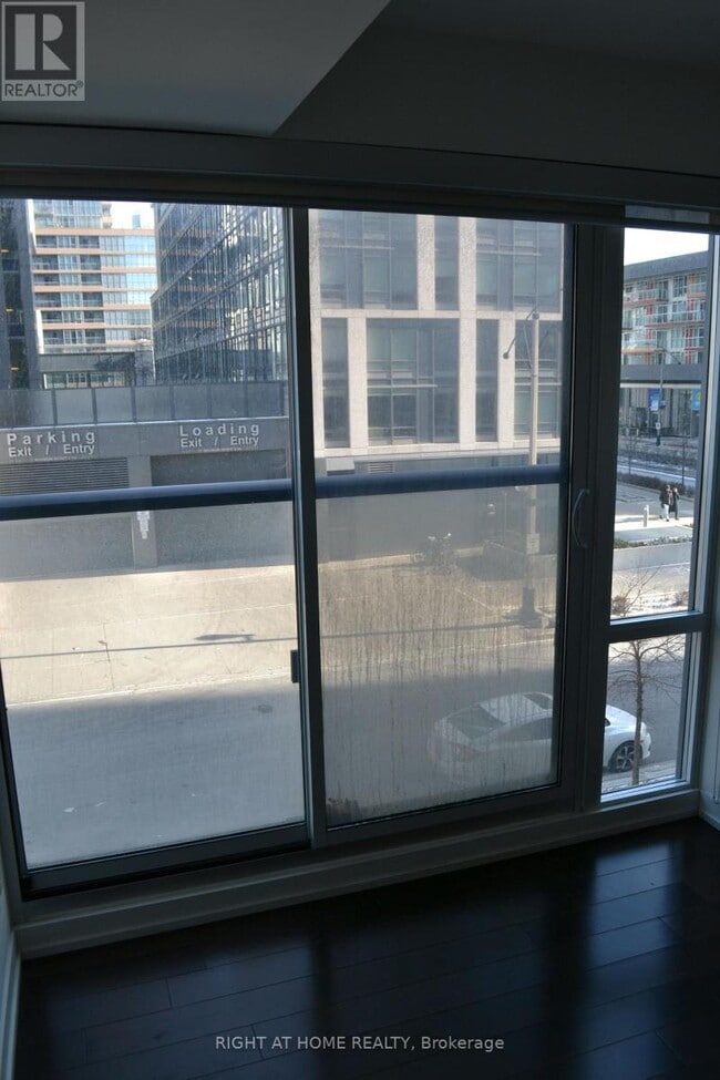 Photo - 170 Fort York Blvd Unit 207