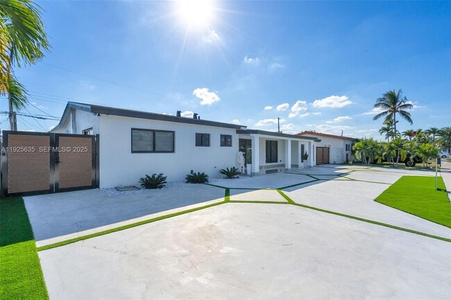 Photo - 864 W 69th Pl