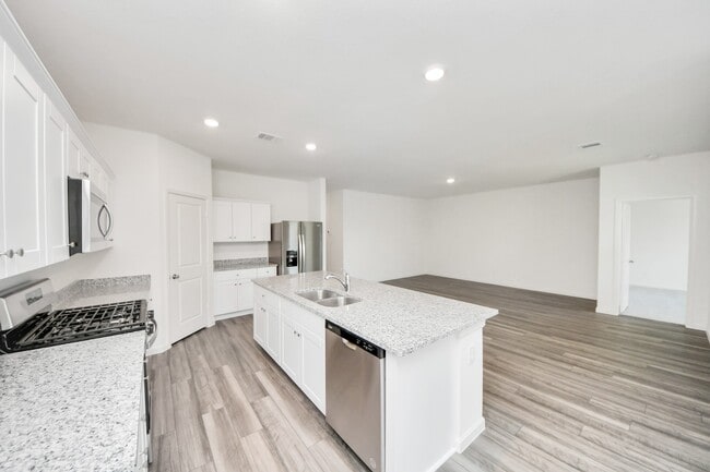 Building Photo - 10309 Malta Trce Dr