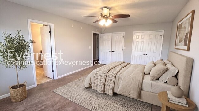 Photo - 251 Cobblestone Ln