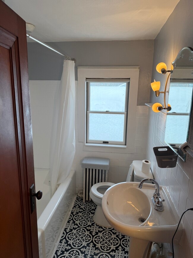 Photo - 216 S Ash St Unit 2