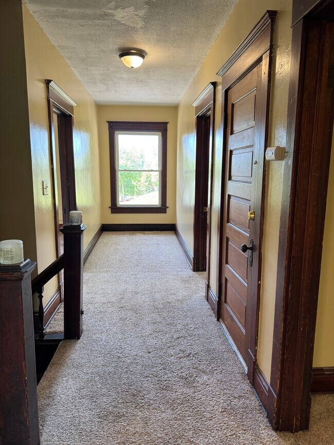 Photo - 919 LeClaire St Unit 919 1/2