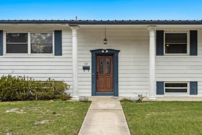 Photo - 521 Brookside Cir