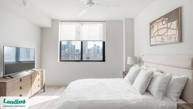 Photo - 698 NE 1st Ave Unidad CMW-2003