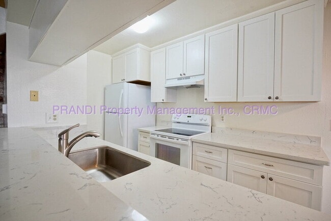 Photo - 24 Lassen Ln