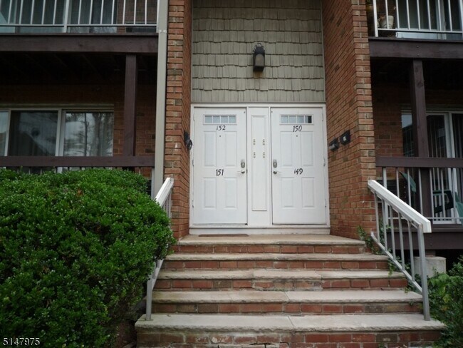 Photo - 60 Deanna Dr Unit 152