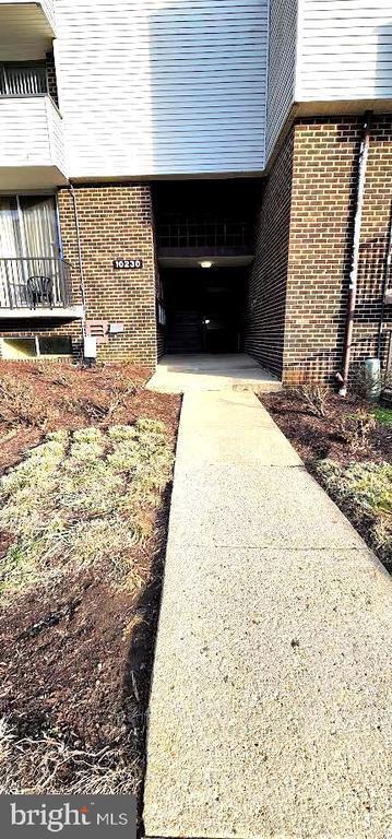 Photo - 10230 Prince Pl Unidad 15-108